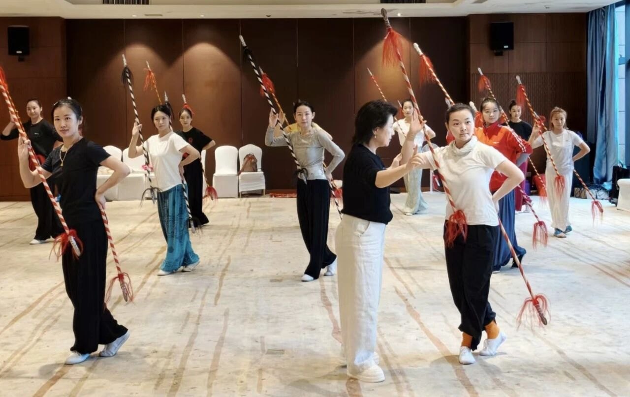 国家京剧院“京剧武旦人才培养班”集训：主教老师闫巍授课