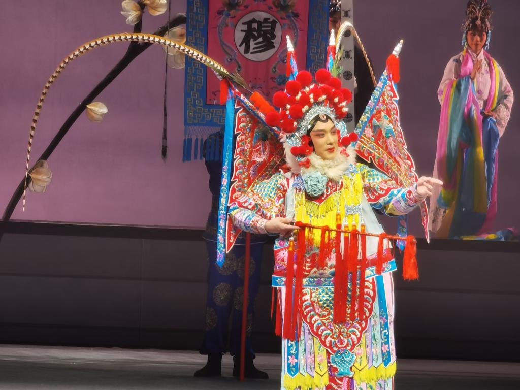 现代京剧《梅兰芳·丹桂记》剧照（戏中戏片段）