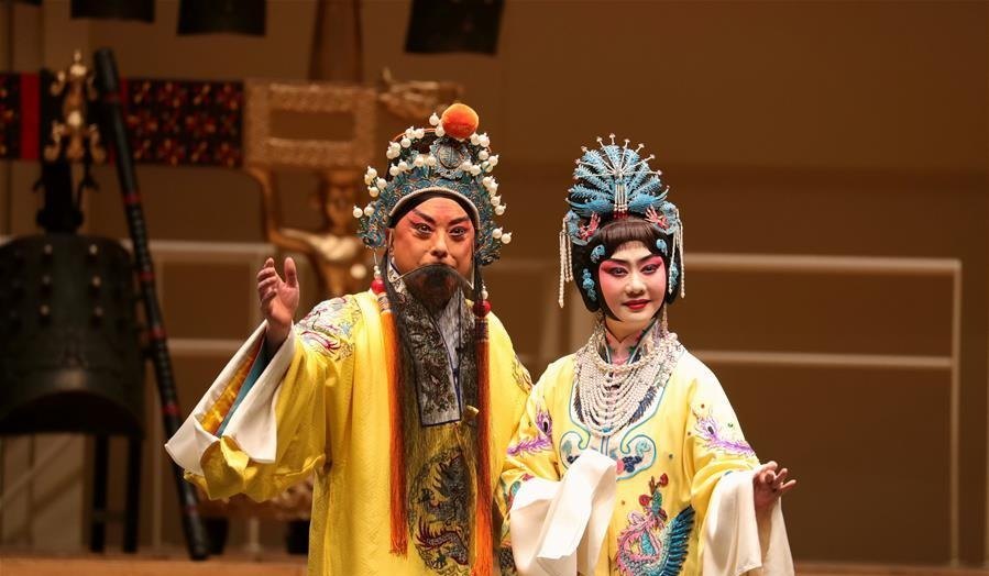京剧《长生殿》片段（于魁智、李胜素分饰唐明皇与杨贵妃）