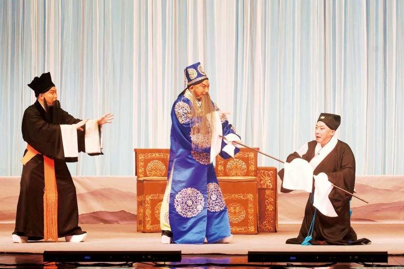 京剧《打侄上坟》剧照（2023年10月12日国家京剧院余派折子戏专场演出于湖北罗田）