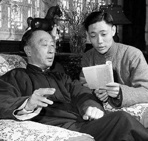 马连良为弟子张学津（右）说戏