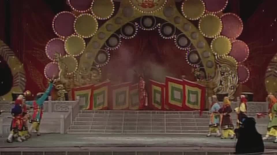 京剧《收大鹏》演出场面（表演：张幼麟，1985 年资料）