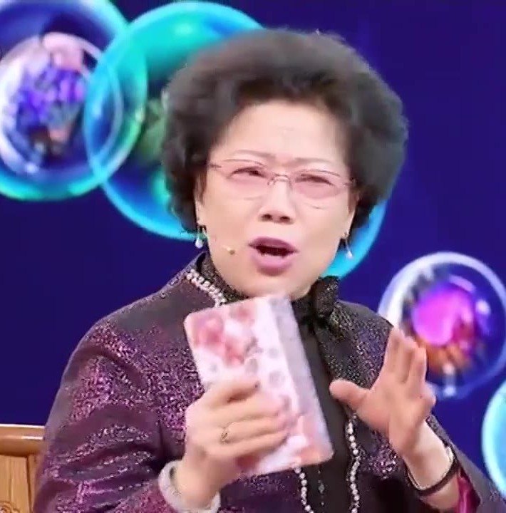 2018年，蔡英莲做客央视《角儿来了》栏目（央视网节目录像截帧）