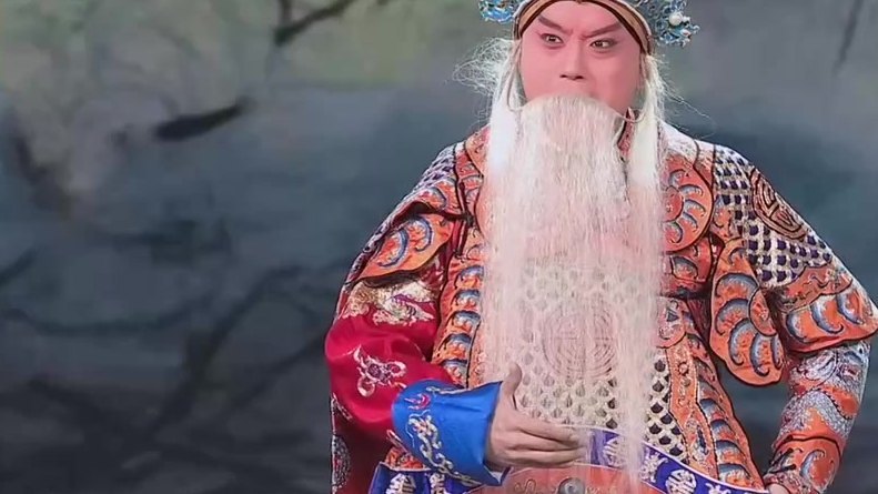 京剧《李陵碑》录像截帧：杨继业唱〔二黄〕「到如今只落得兵败荒郊」（表演：万琳）