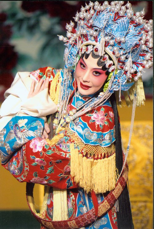 京剧《贵妃醉酒》杨贵妃(国家京剧院官网剧目页所载剧照)
