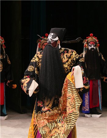 《铡美案》王越饰演包拯（国家京剧院第20次赴台演出剧照）